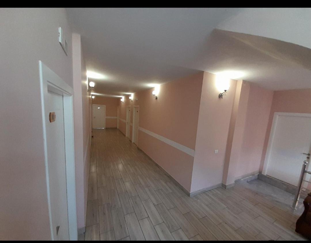 Hotel Restaurant Univers شكودر المظهر الخارجي الصورة
