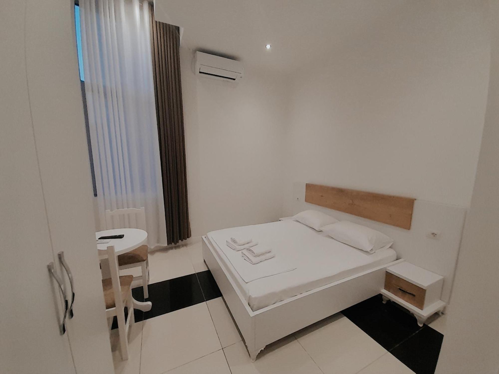 Hotel Restaurant Univers شكودر المظهر الخارجي الصورة