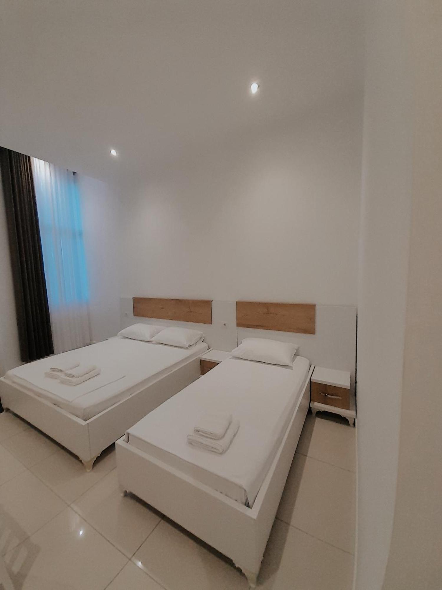 Hotel Restaurant Univers شكودر المظهر الخارجي الصورة