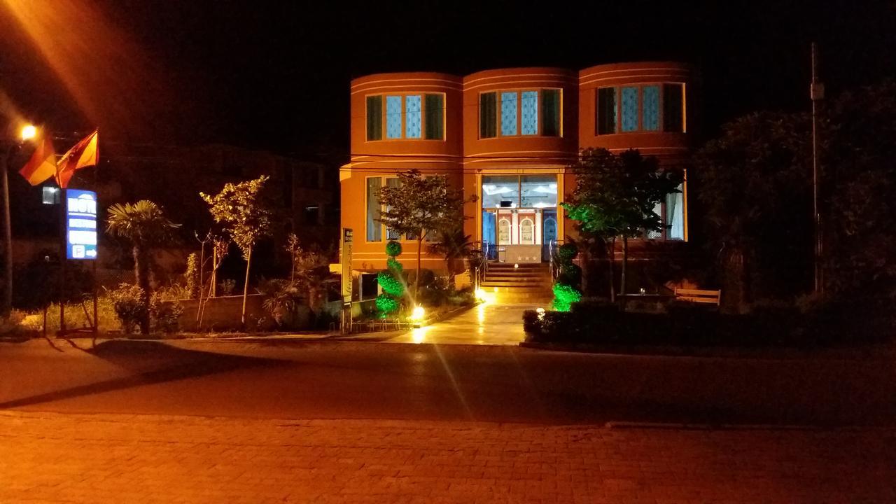 Hotel Restaurant Univers شكودر المظهر الخارجي الصورة